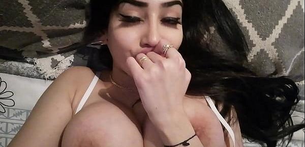  Neyla Kim Beauté Orientale gros seins brune sexe beurette Egyptienne porngirl